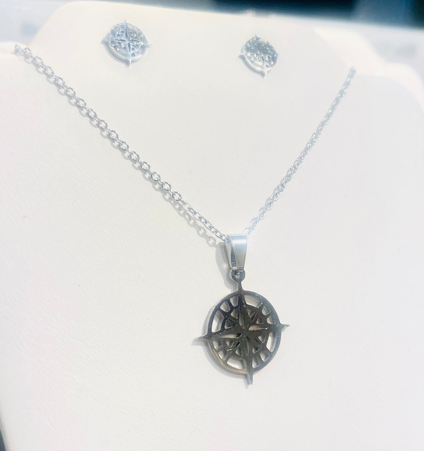 Compass Earing & Necklace Set